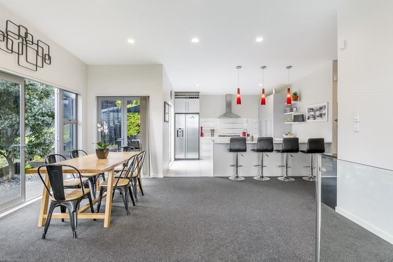 Photo of property in 24 Kittiwake Drive, Schnapper Rock, Auckland, 0632