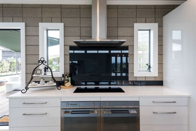 Photo of property in 4 Bernora Crescent, Bombay, 2675