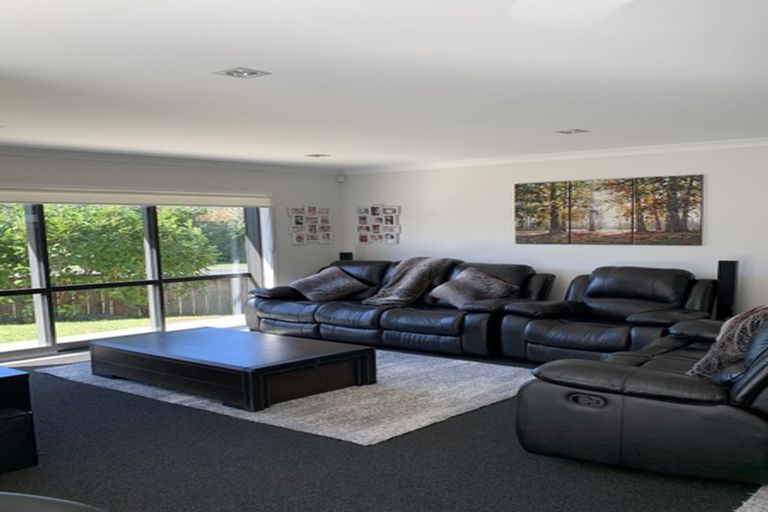 Photo of property in 79 Maylee Crescent, Gulf Harbour, Whangaparaoa, 0930