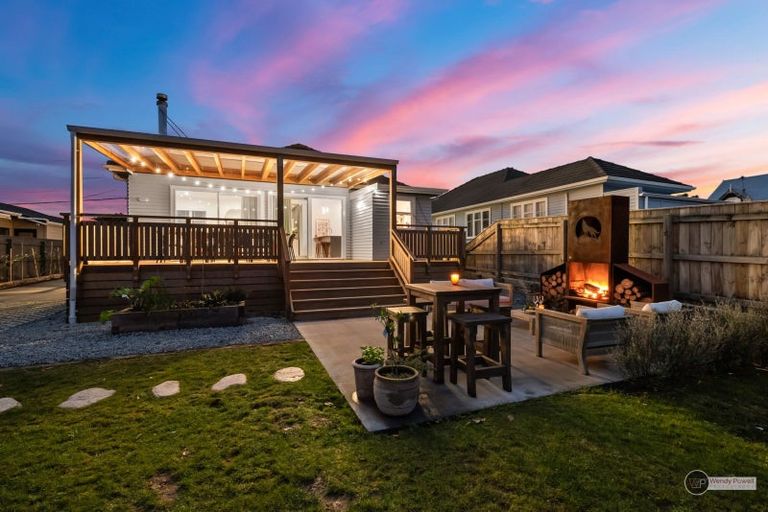 Photo of property in 40 Porutu Street, Fairfield, Lower Hutt, 5011