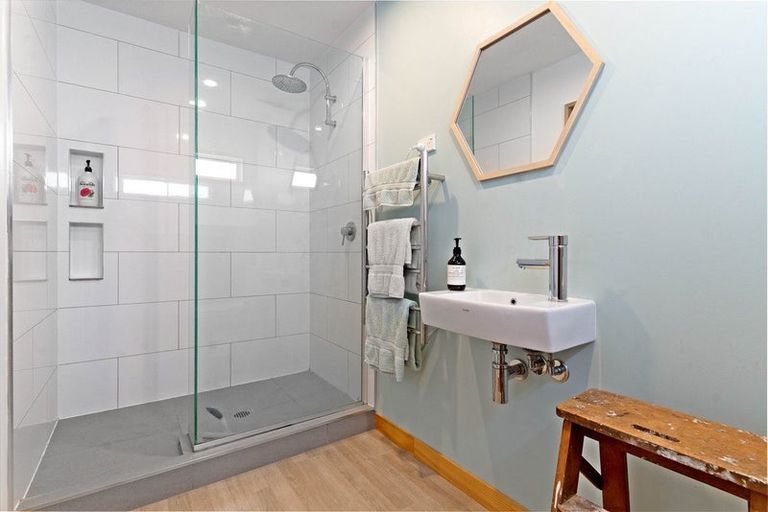 Photo of property in 3 Cologne Street, Martinborough, 5711