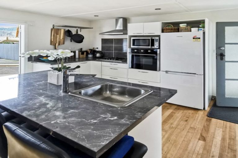 Photo of property in 38 Racecourse Road, Manunui, Taumarunui, 3992