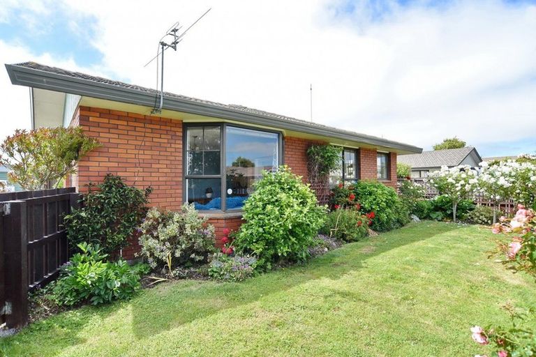 Photo of property in 1/50 Dunbarton Street, Redwood, Christchurch, 8051