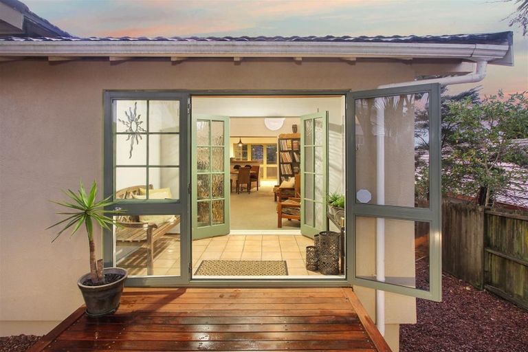 Photo of property in 13b Ambler Avenue, Glen Eden, Auckland, 0602