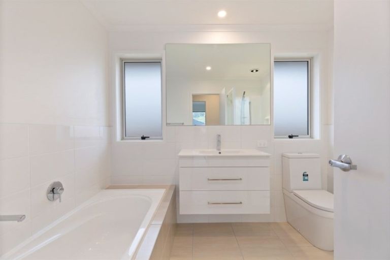Photo of property in 18 Ngahau Street, Warkworth, 0910