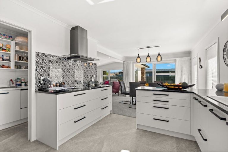 Photo of property in 13 Kea Court, Carterton, 5713