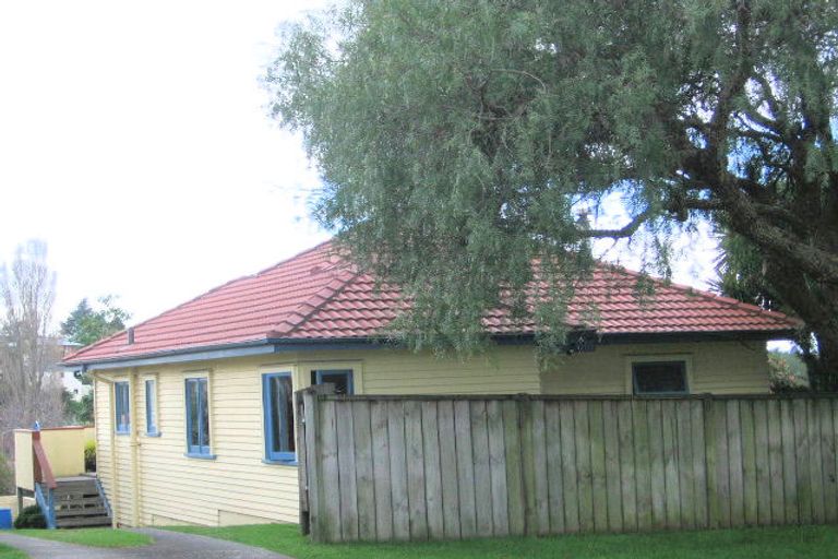Photo of property in 57 Sutherland Road, Brookfield, Tauranga, 3110