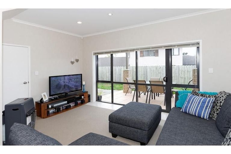 Photo of property in 8 Skip Lane, East Tamaki, Auckland, 2013