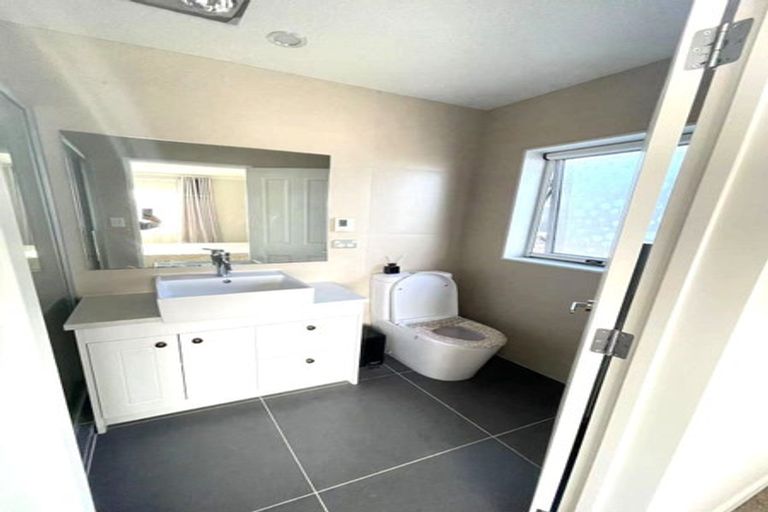 Photo of property in 73 Rosewell Crescent, Flat Bush, Auckland, 2019