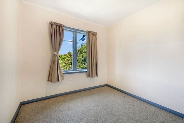 Photo of property in 3d Wallace Place, Westown, New Plymouth, 4310