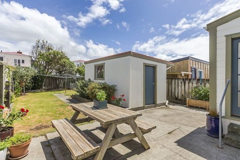 Photo of property in 6 Yule Street, Kilbirnie, Wellington, 6022