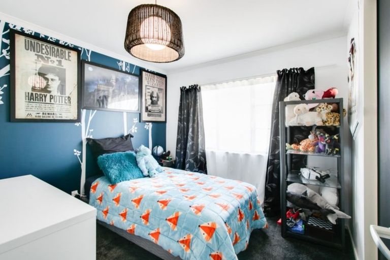 Photo of property in 1/2 Spriggs Crescent, Greenmeadows, Napier, 4112