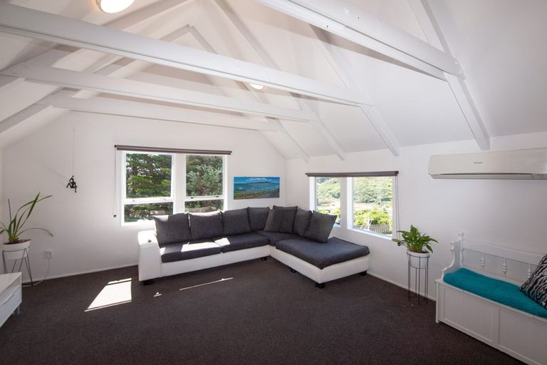 Photo of property in 7a Salem Court, Churton Park, Wellington, 6037