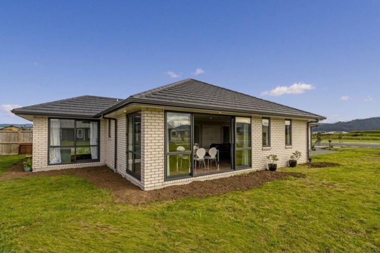 Photo of property in 90 Kupe Drive, Whitianga, 3510