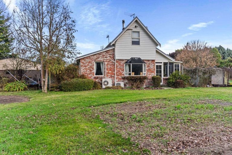 Photo of property in 14 Allin Drive, Waikuku Beach, 7402