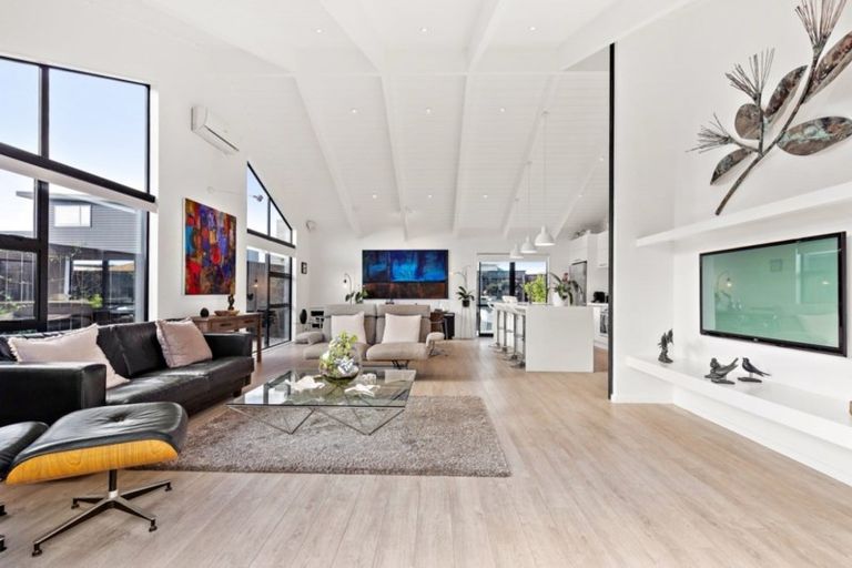 Photo of property in 15 Te Mana Street, Omaha, 0986