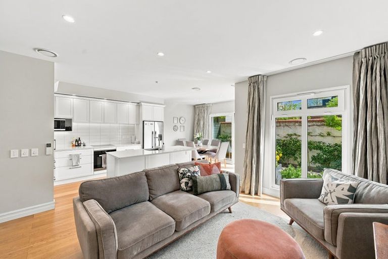 Photo of property in 12 John Britten Lane, Riccarton, Christchurch, 8011