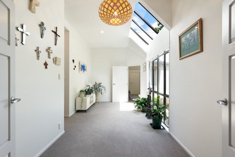 Photo of property in 9 Ridgeway Terrace, Taradale, Napier, 4112