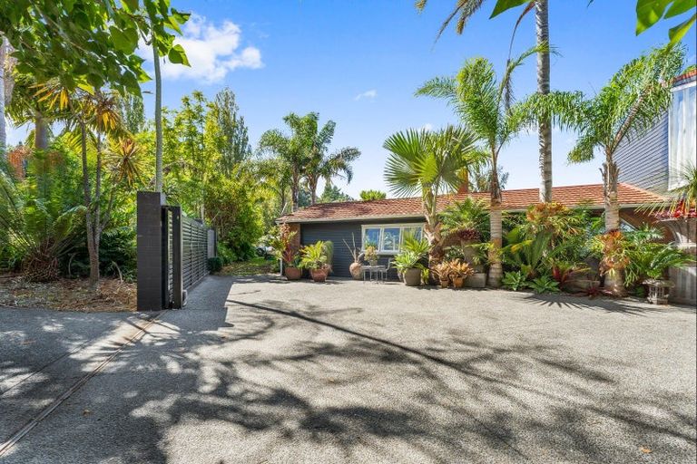 Photo of property in 465 Leigh Road, Whangateau, 0985