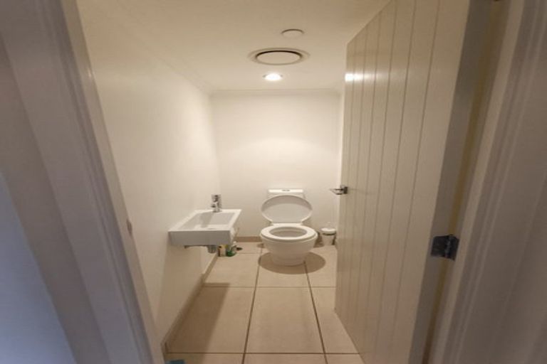 Photo of property in Bellagio Apartments, 6e/39 Taranaki Street, Te Aro, Wellington, 6011