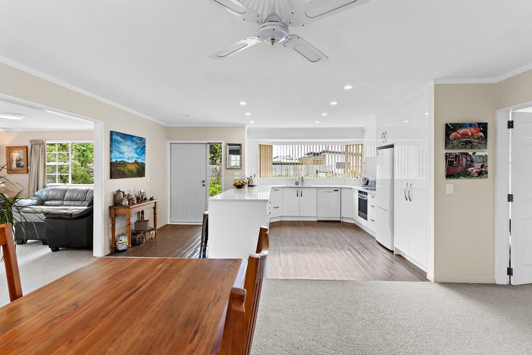 Photo of property in 71 Frederick Street, Carterton, 5713