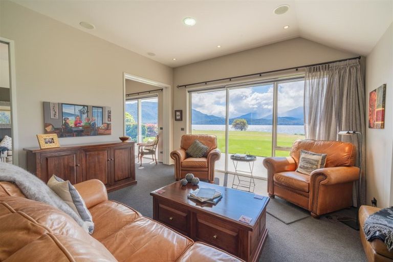 Photo of property in 140 Howden Street, Te Anau, 9600