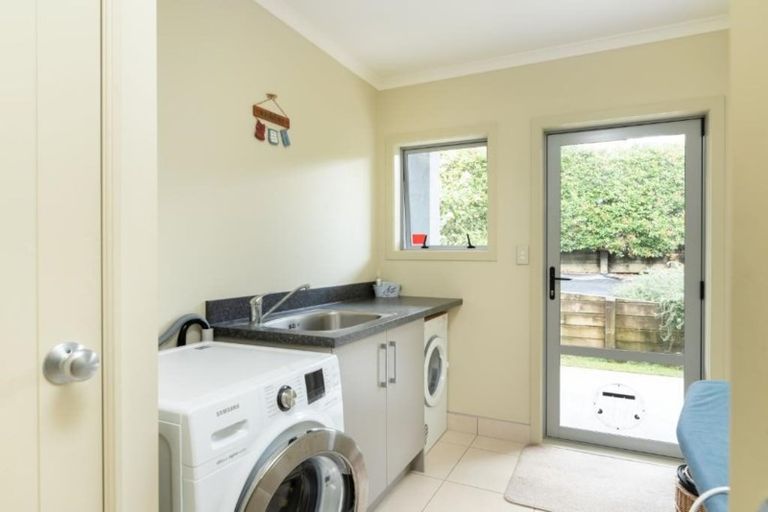 Photo of property in 19 Holyoake Terrace, Omokoroa, 3114