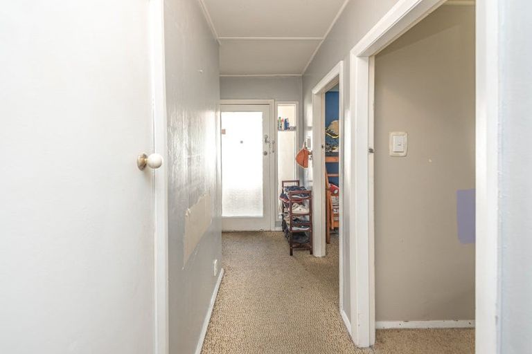 Photo of property in 51 Swiss Avenue, Gonville, Whanganui, 4501