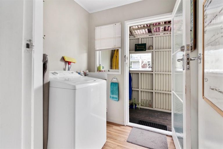 Photo of property in 11 Beryl Place, Pukehangi, Rotorua, 3015