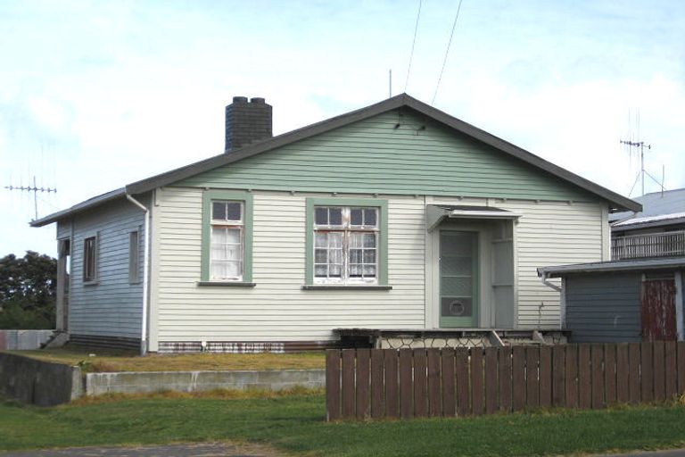 Photo of property in 87 Matai Street, Castlecliff, Whanganui, 4501