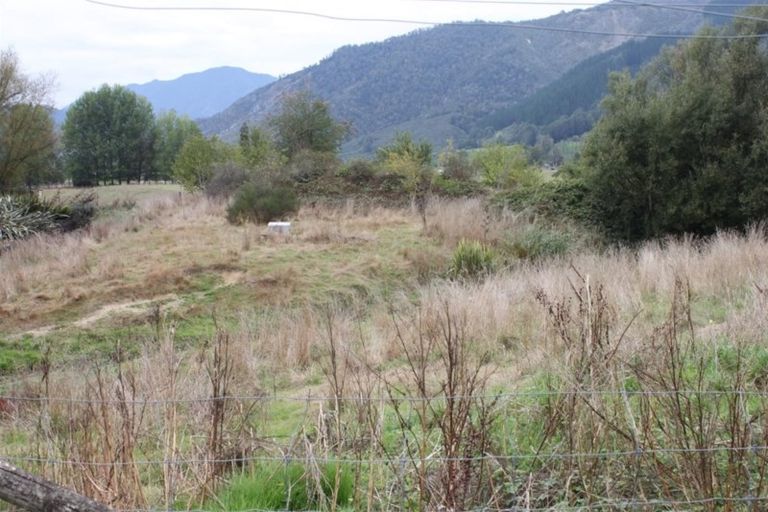 Photo of property in 97 Fairfax Street, Murchison, 7007