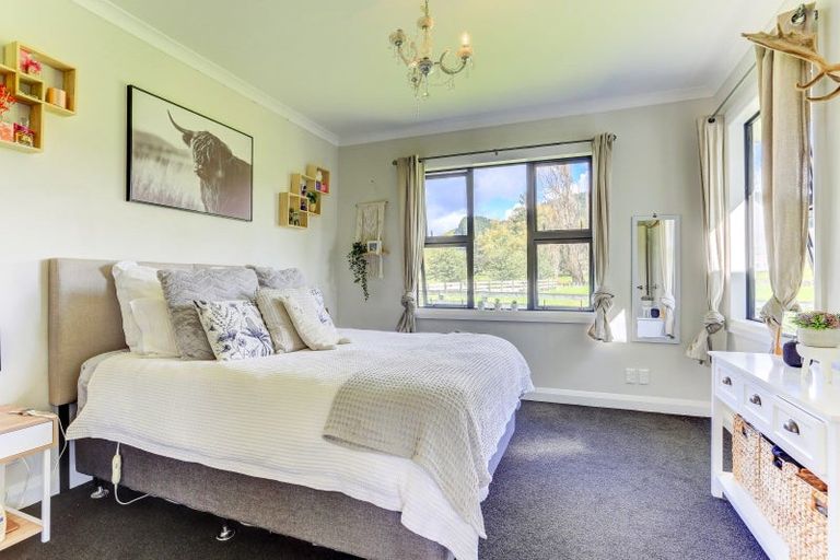 Photo of property in 5176 Turakina Valley Road, Hunterville, 4782