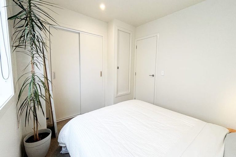 Photo of property in 2/35 Sladden Street, Naenae, Lower Hutt, 5011