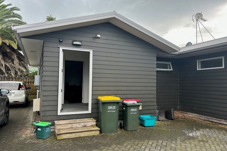 Photo of property in 2/54 May Street, Hamilton East, Hamilton, 3216