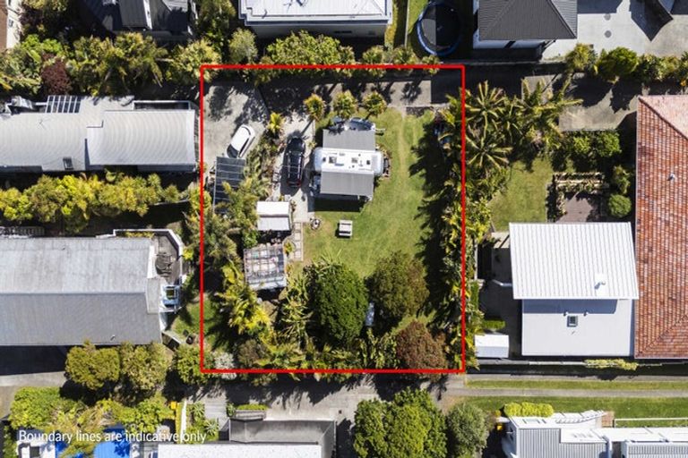 Photo of property in 160a Aberdeen Road, Campbells Bay, Auckland, 0620