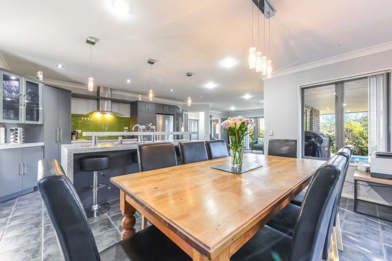 Photo of property in 5 Fantail Heights, Picton, 7220