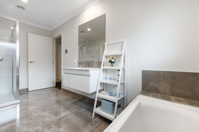 Photo of property in 21 Landing Drive, Pyes Pa, Tauranga, 3112