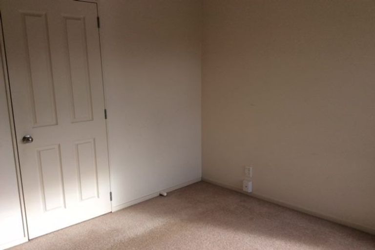 Photo of property in 3b Charlenne Close, Ranui, Auckland, 0612