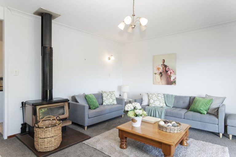 Photo of property in 16 Rawiri Street, Kaiti, Gisborne, 4010