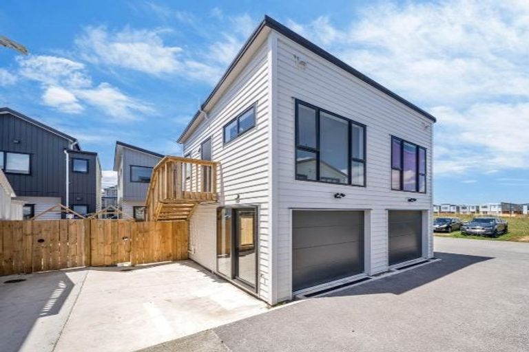 Photo of property in 4 Tukauri Place, Papakura, 2110