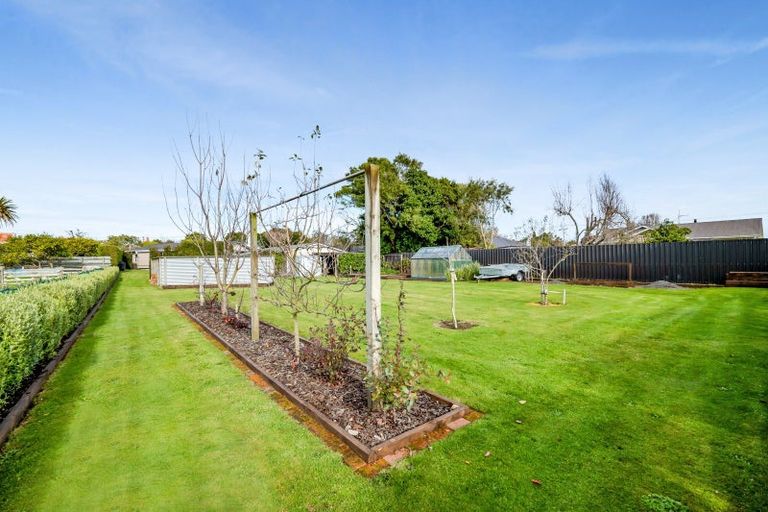 Photo of property in 8 Brassey Street, Waverley, 4510