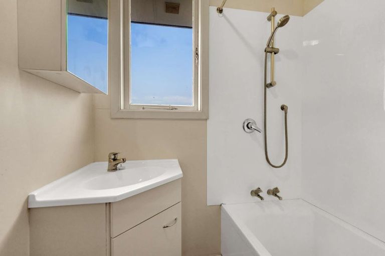 Photo of property in 18 Haynes Crescent, Sunnybrook, Rotorua, 3015