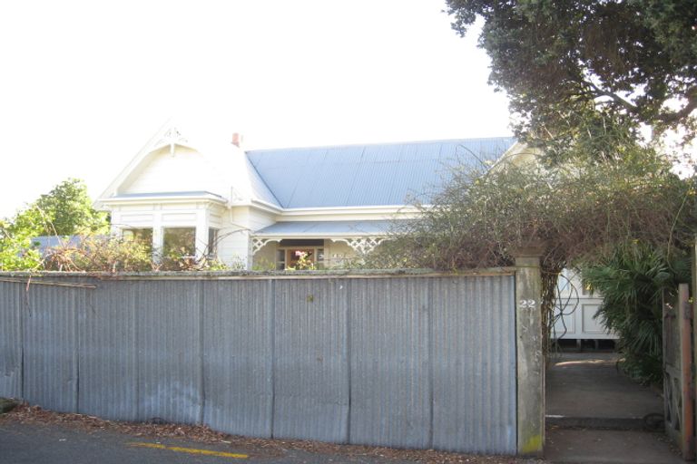 Photo of property in 22 Cameron Road, Bluff Hill, Napier, 4110
