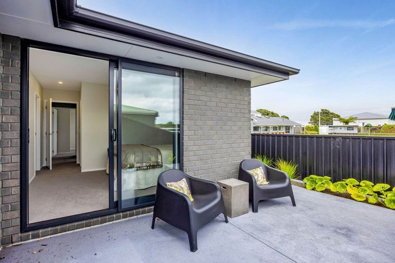 Photo of property in 63b Collins Street, Hawera, 4610