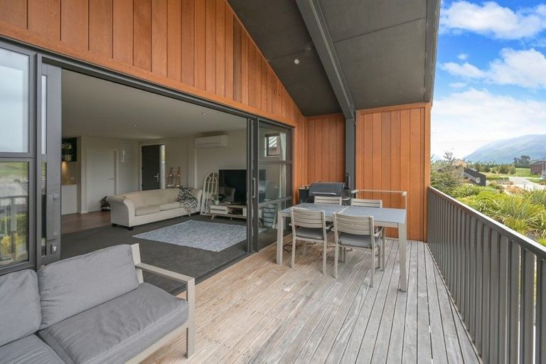 Photo of property in 29b Rannoch Drive, Jacks Point, Queenstown, 9371