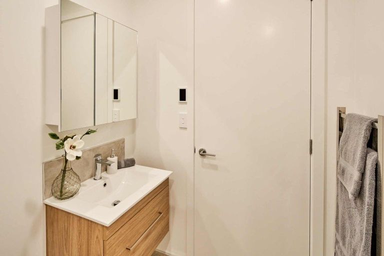 Photo of property in 8/323 Riverside Drive, Waterloo, Lower Hutt, 5011