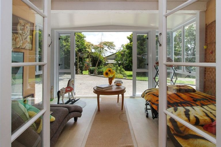 Photo of property in 15 Laurelwood Avenue, Pukekohe, 2120