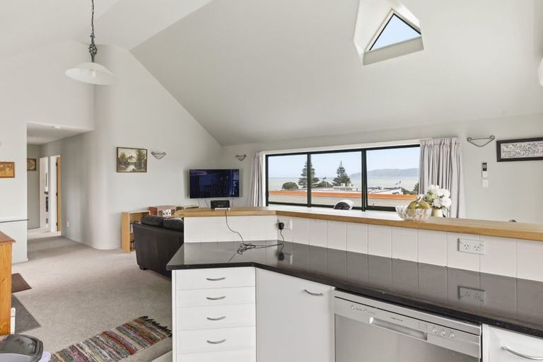 Photo of property in 3b/25 Maclean Street, Paraparaumu Beach, Paraparaumu, 5032