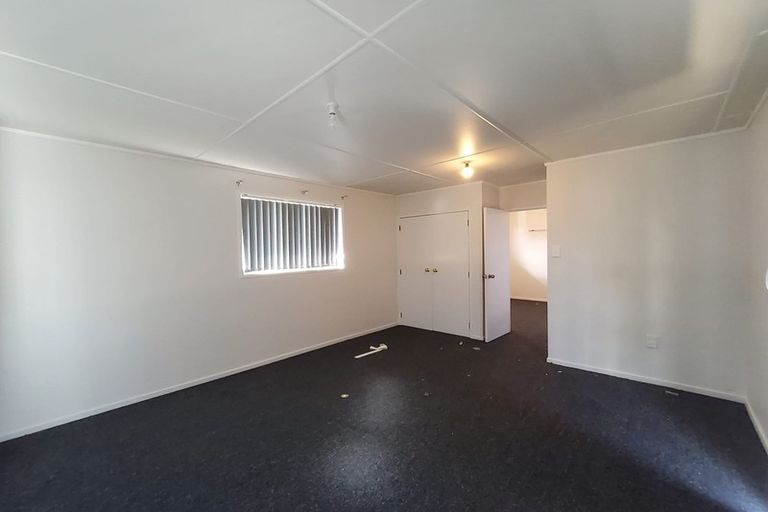 Photo of property in 37 Mcdivitt Street, Manurewa, Auckland, 2102