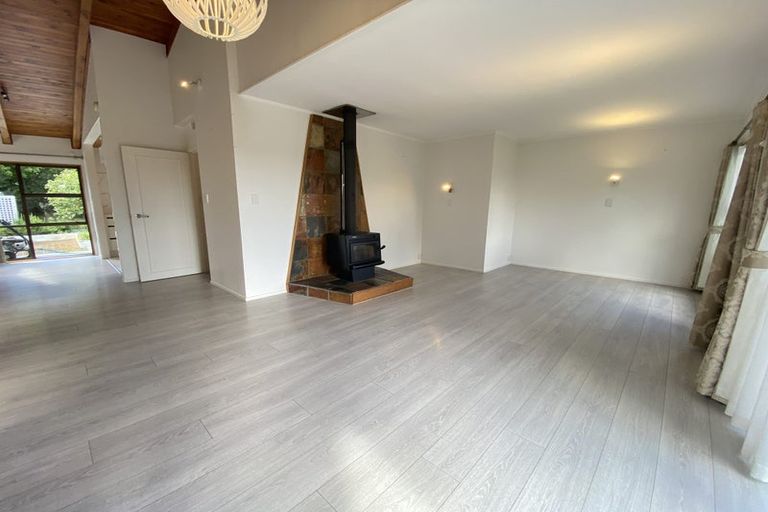 Photo of property in 36 Murvale Drive, Bucklands Beach, Auckland, 2014